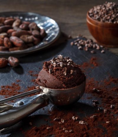 pallina di gelato al cioccolato scattata dal fotografo di food
